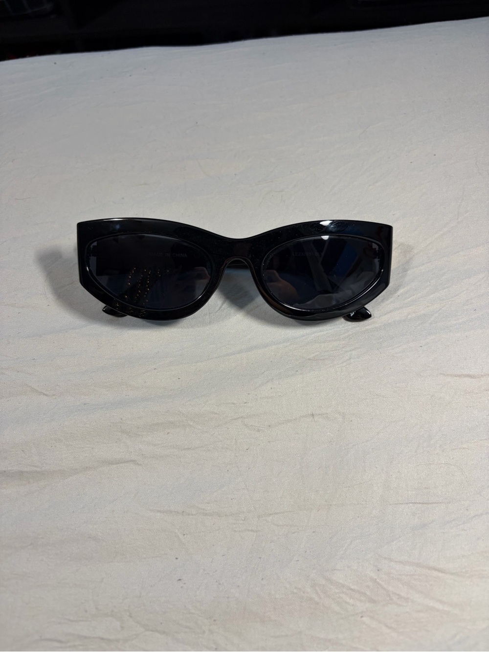 Women’s Black Cat Eye Sunglasses - Classic Style